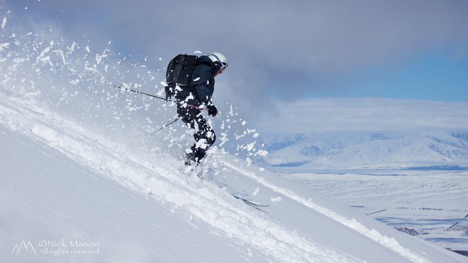 21 Paul Miller managing to stay on the surface