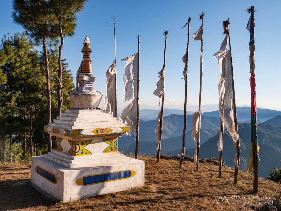 08 Buddhist stupa and prayer flags near the village of Ichok